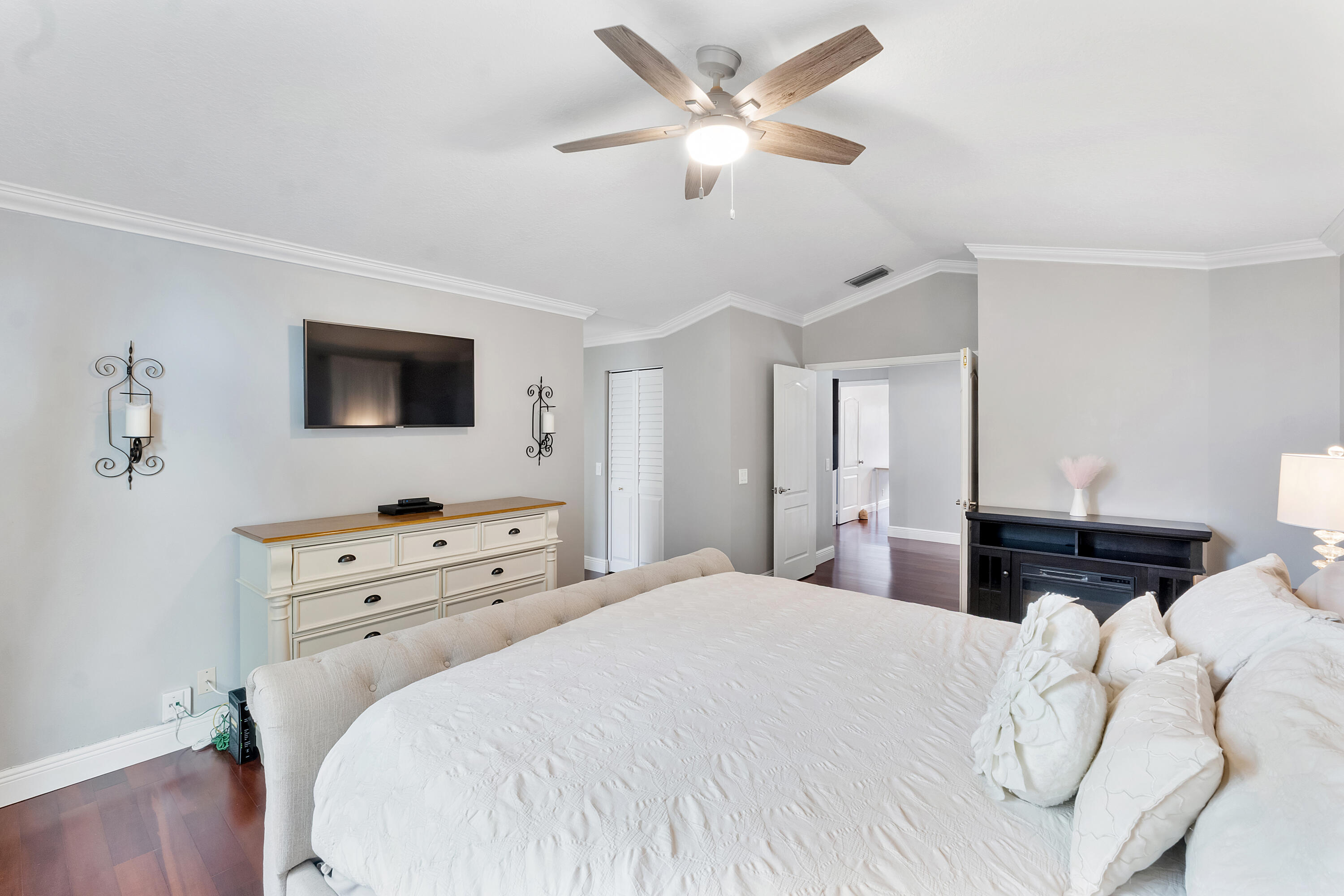11622 NW 13TH Manor