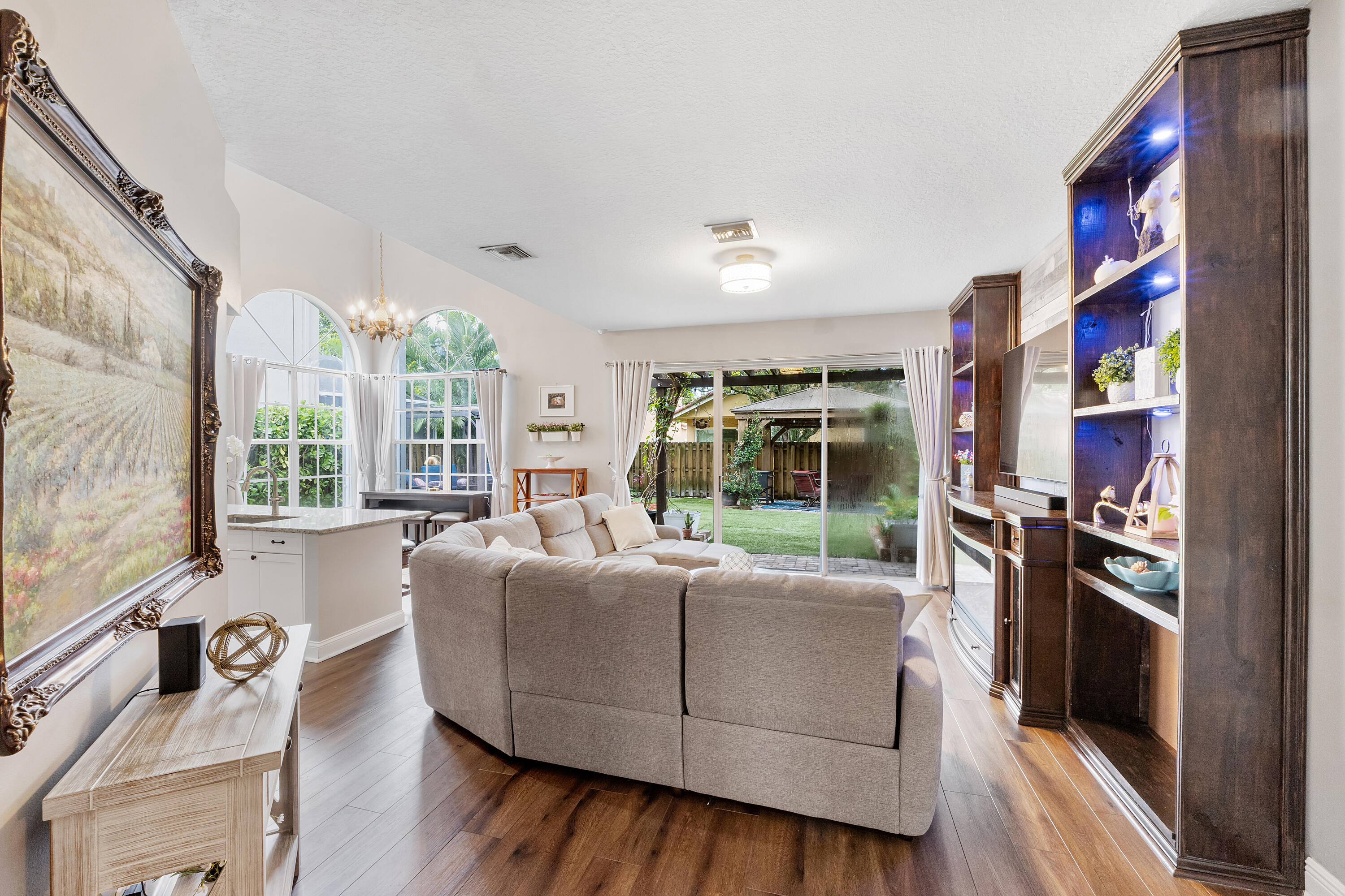 11622 NW 13TH Manor