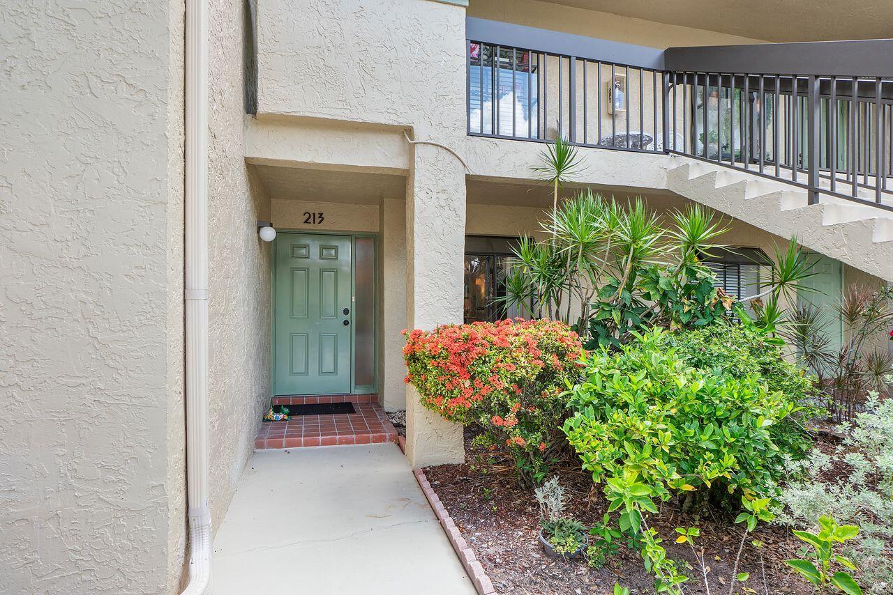 5055 Oak Hill Lane 213