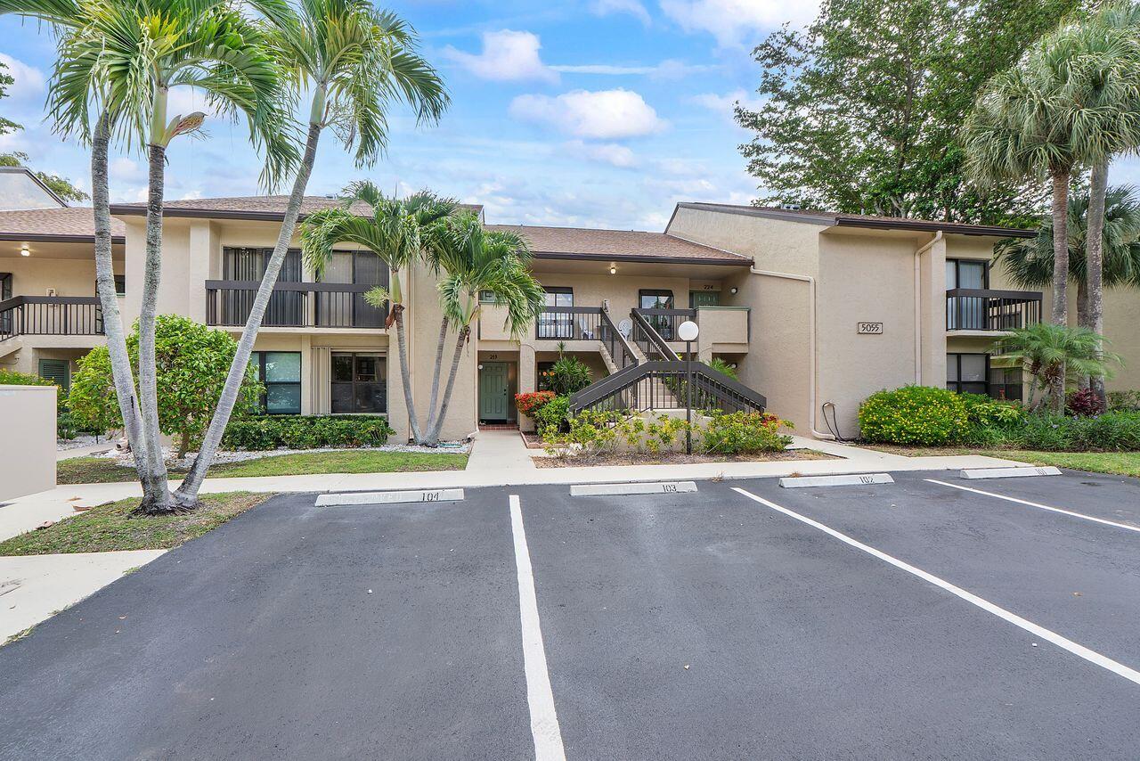 5055 Oak Hill Lane 213