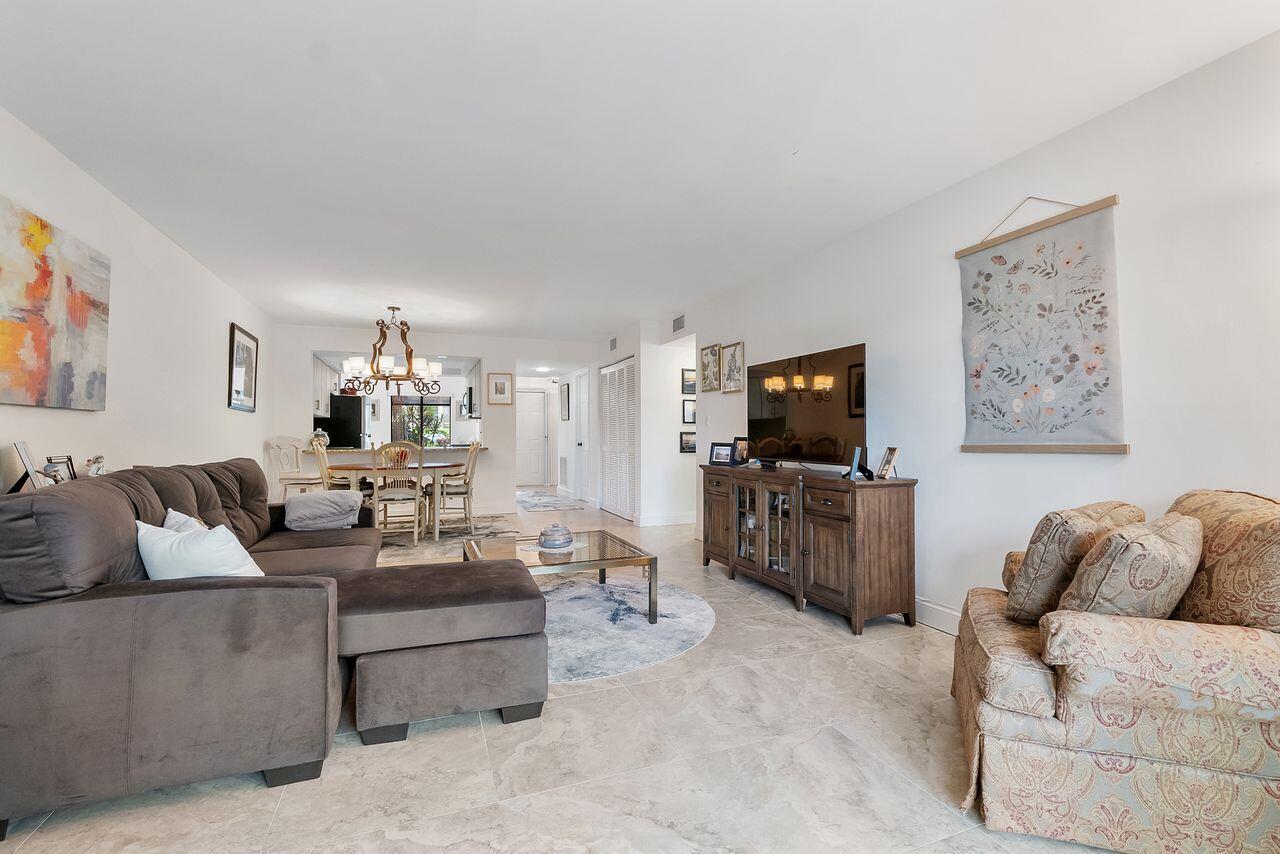 5055 Oak Hill Lane 213