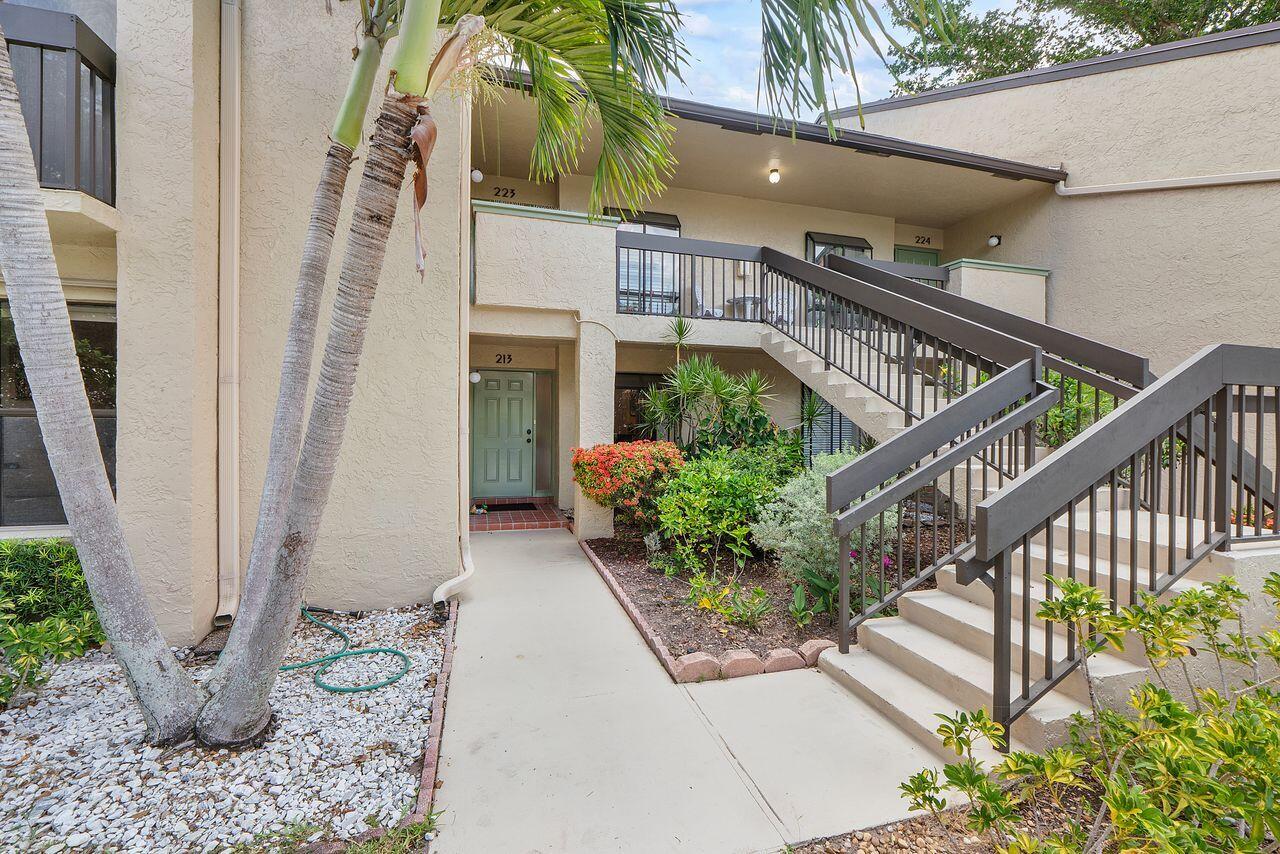 5055 Oak Hill Lane 213