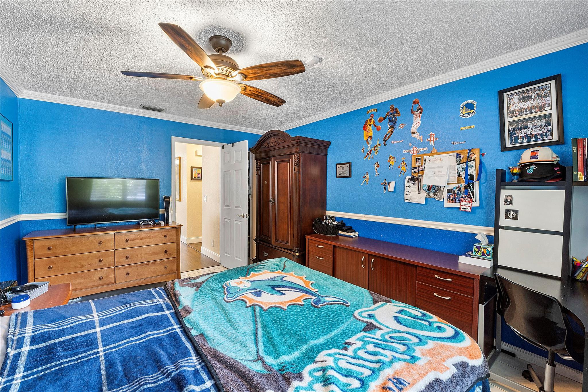 6150 NW 76th Court
