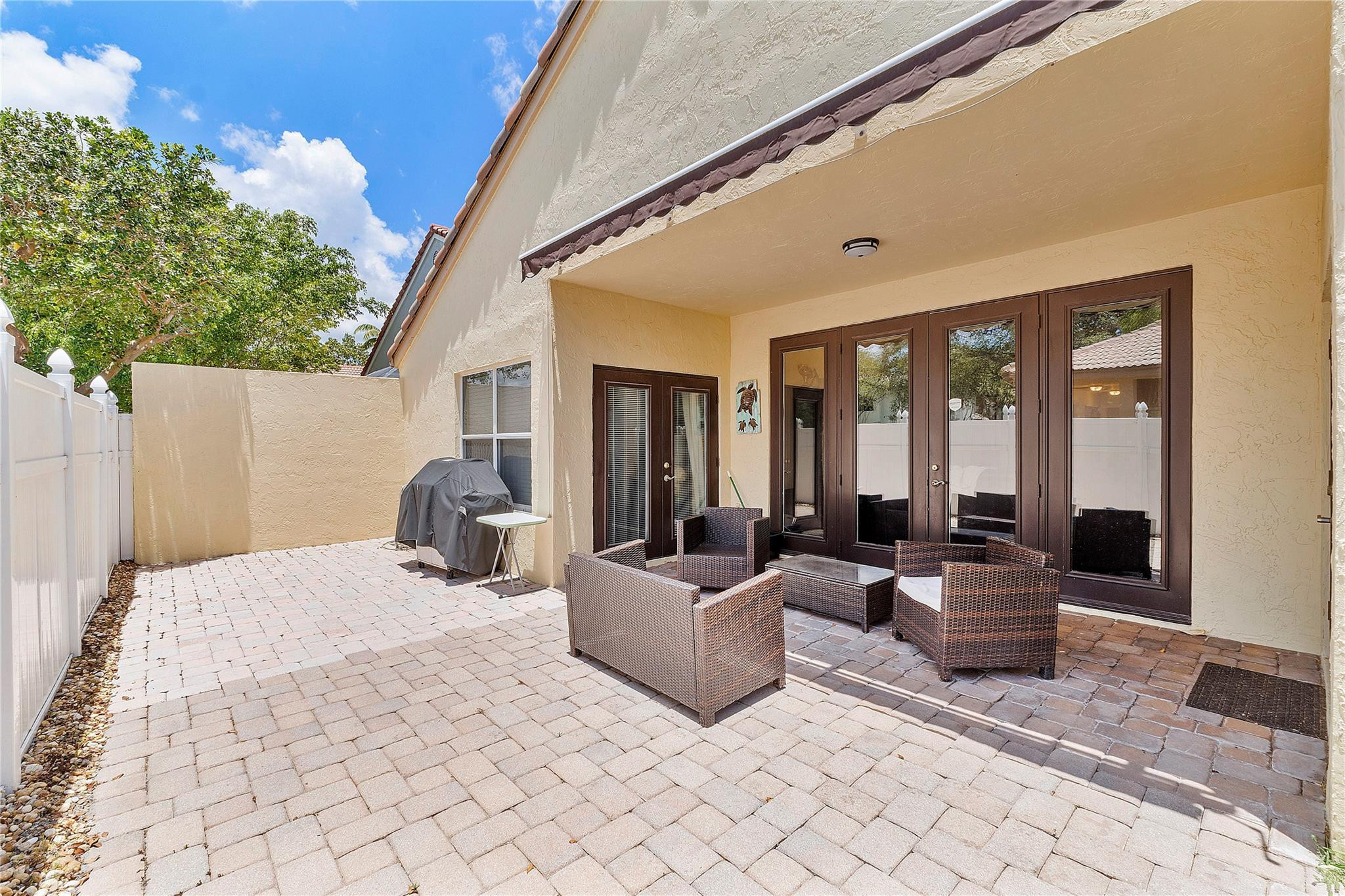 6150 NW 76th Court