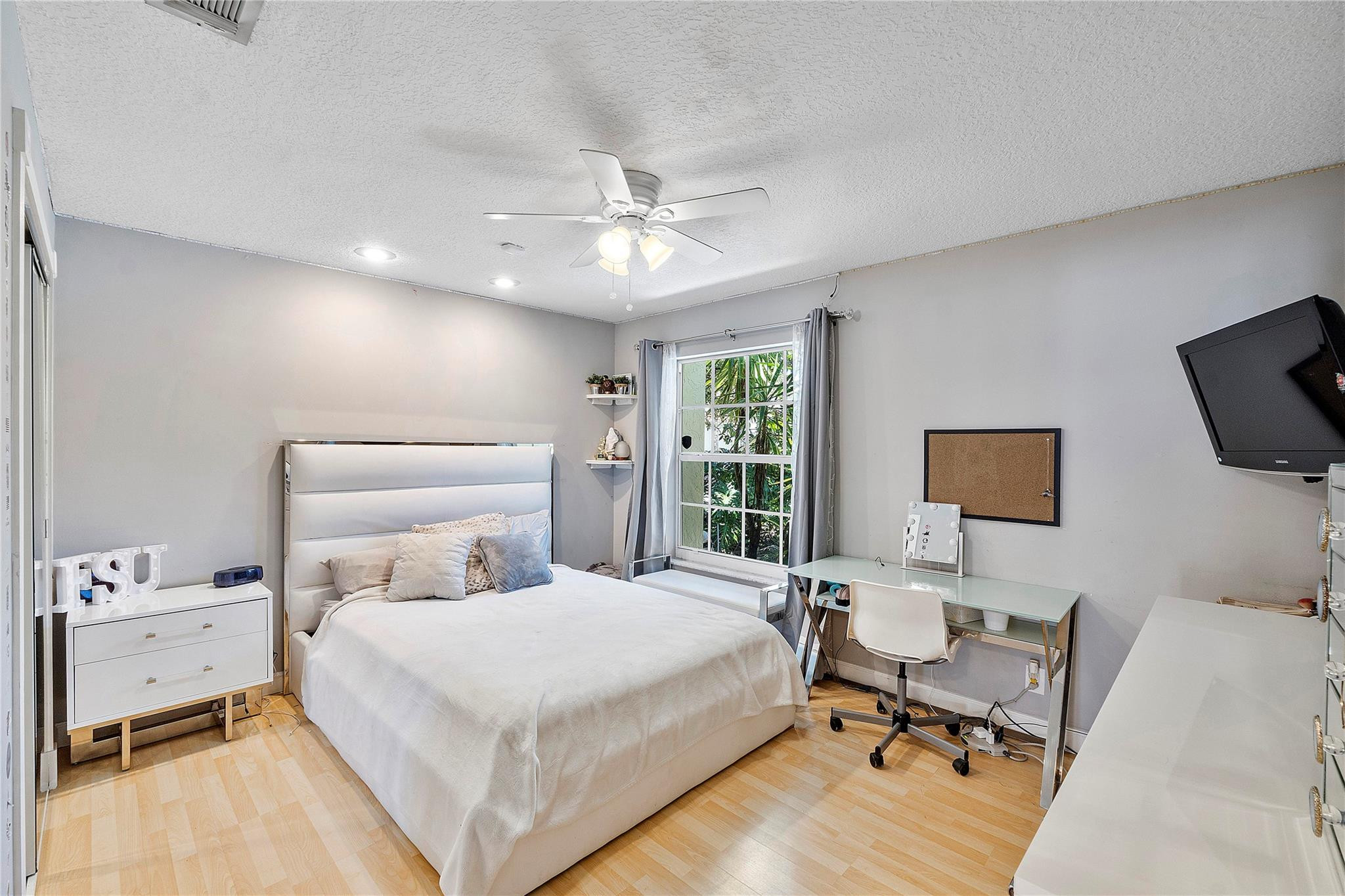 6150 NW 76th Court