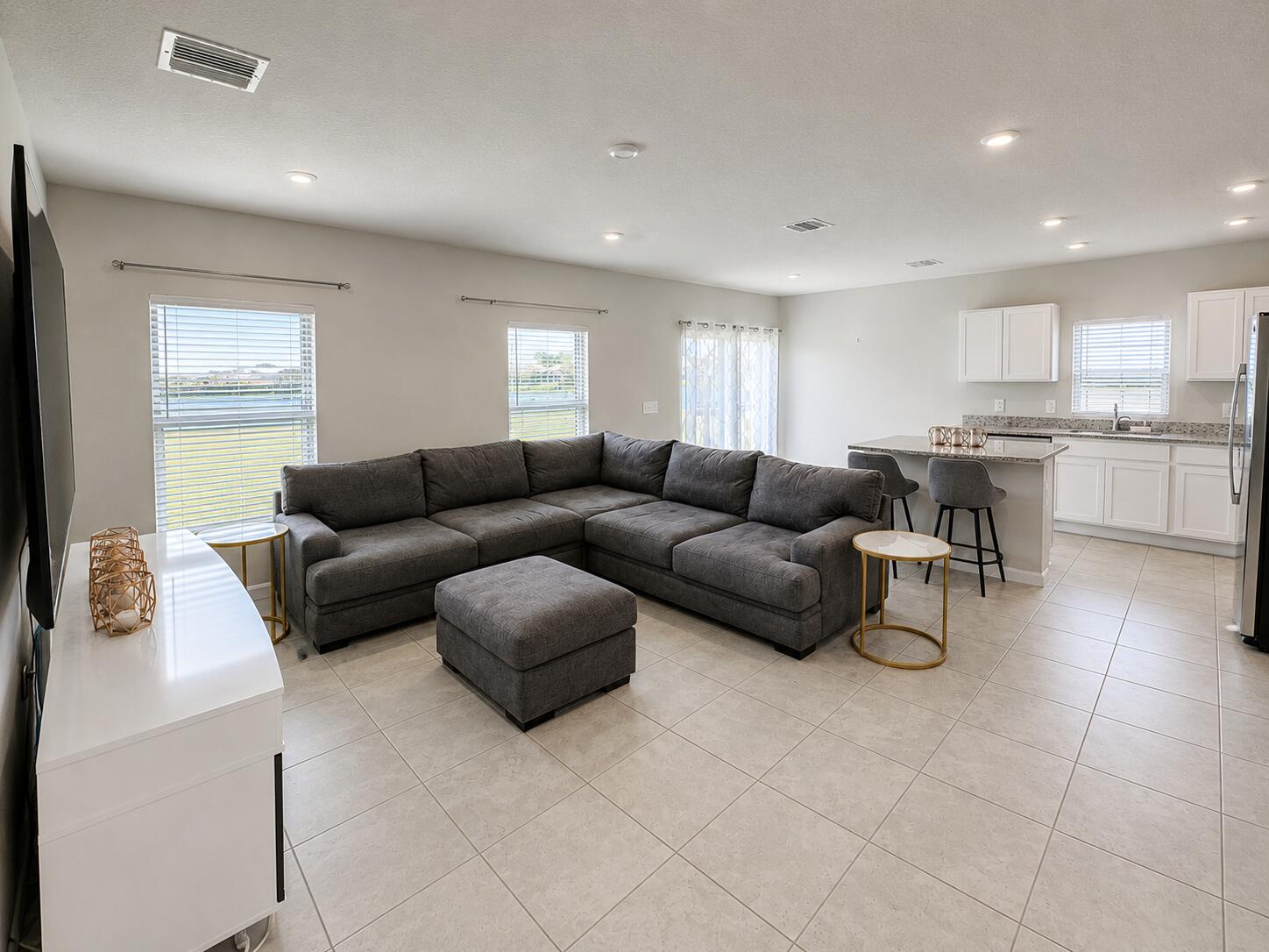 103 PUMMELO Place