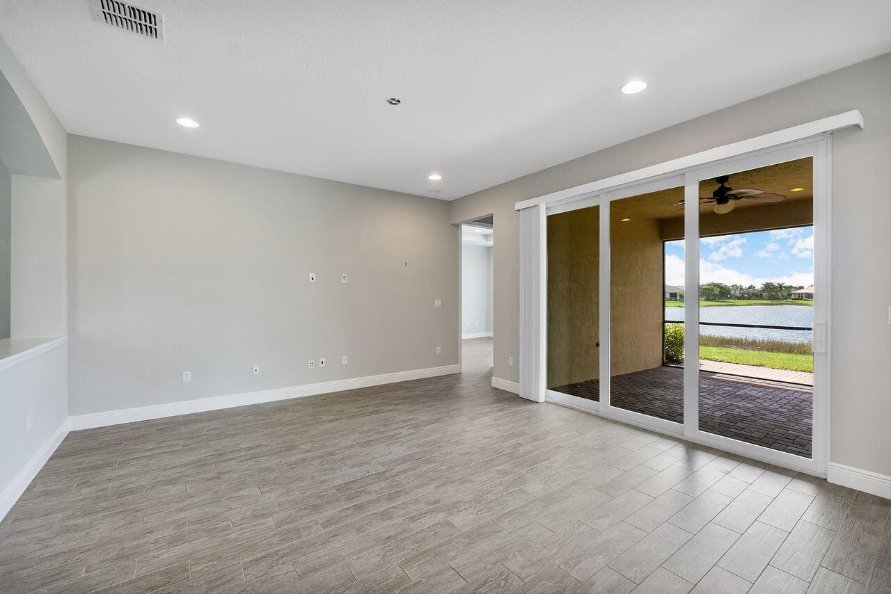 11151 SW Lake Park Drive, Port St. Lucie