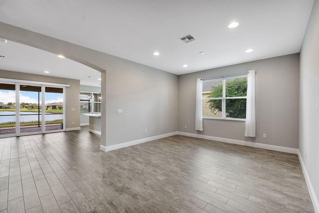 11151 SW Lake Park Drive, Port St. Lucie
