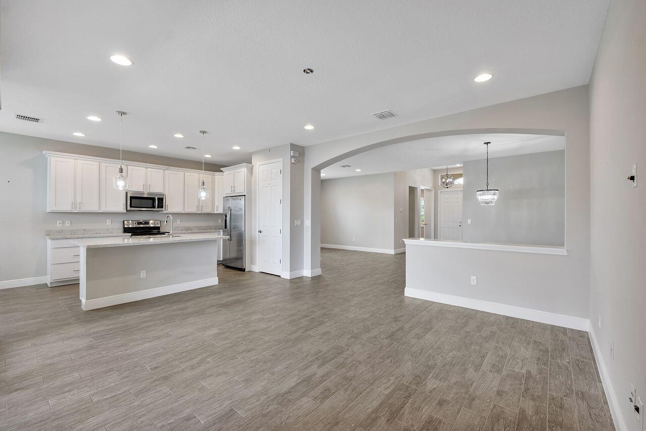 11151 SW Lake Park Drive, Port St. Lucie