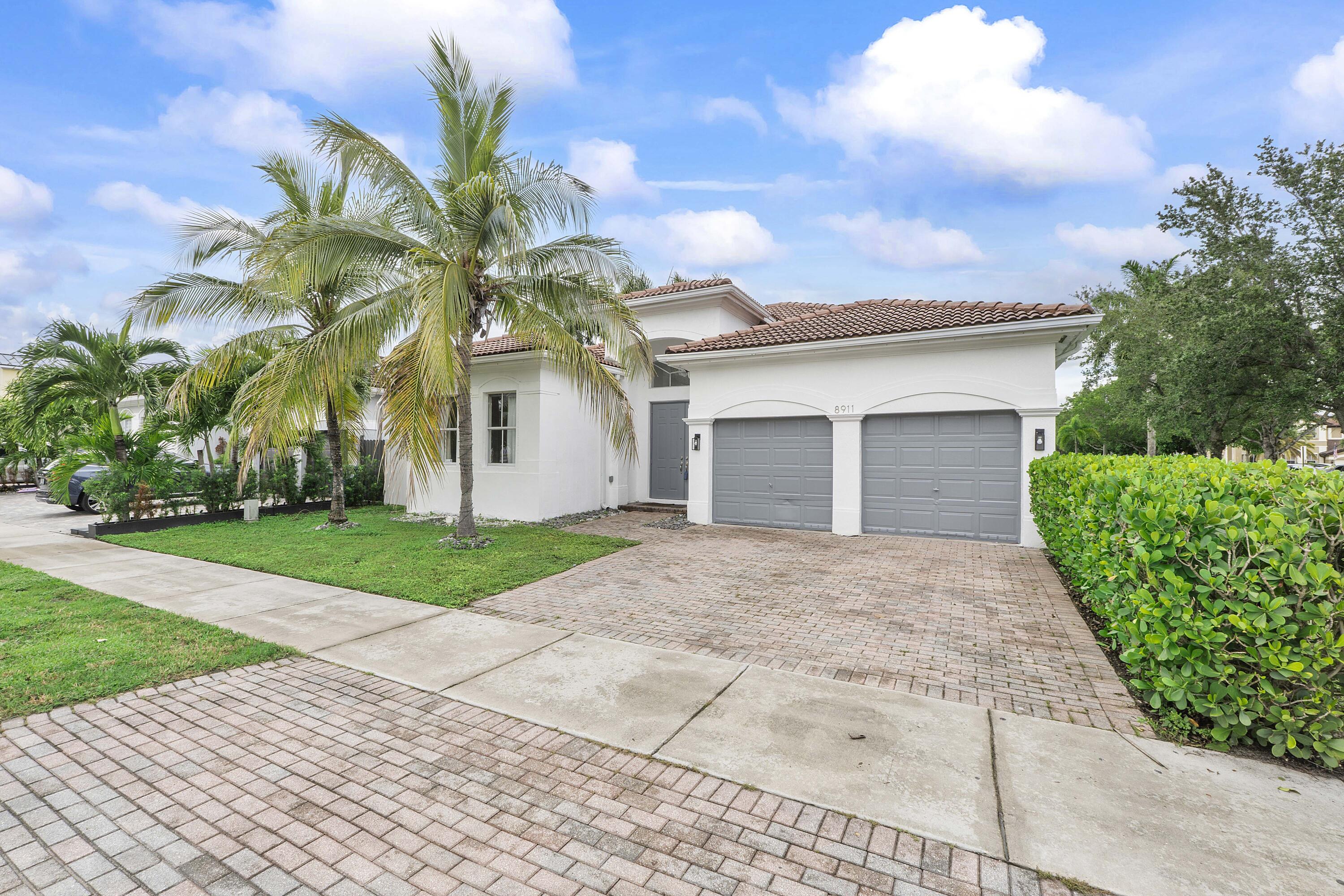 8911 NW 178th Lane
