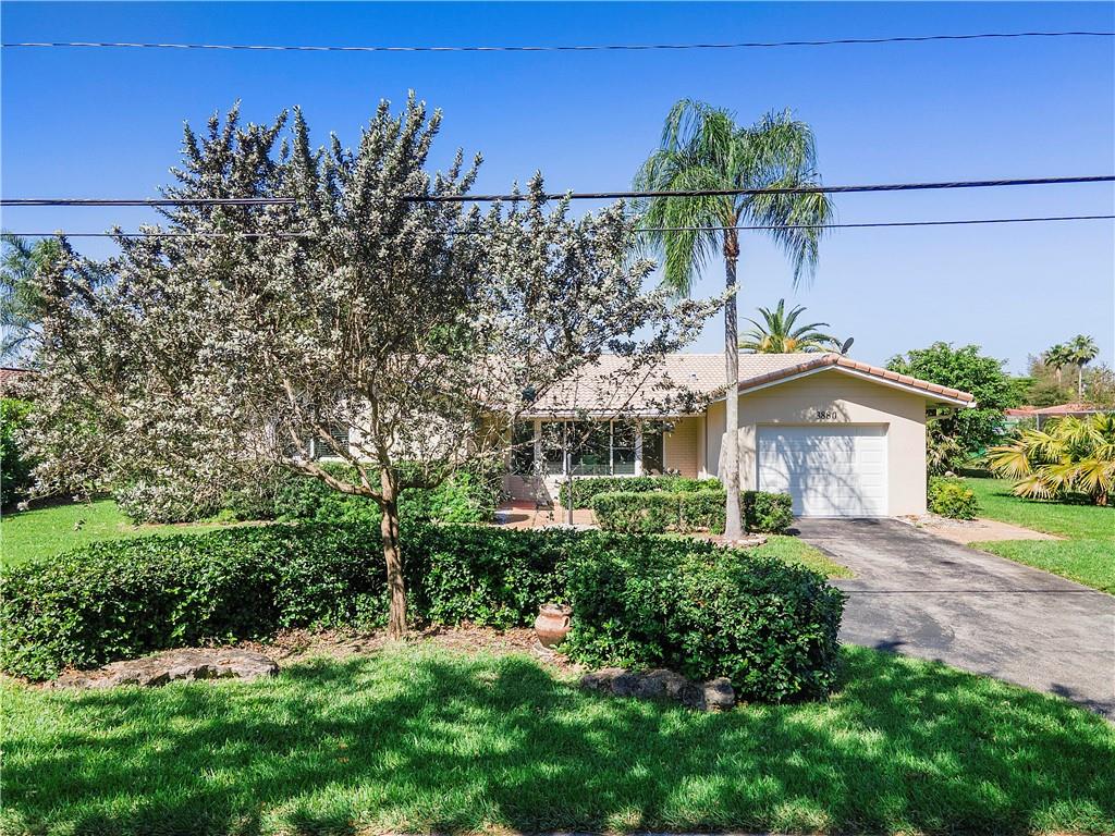 3880 Coral Hills Dr