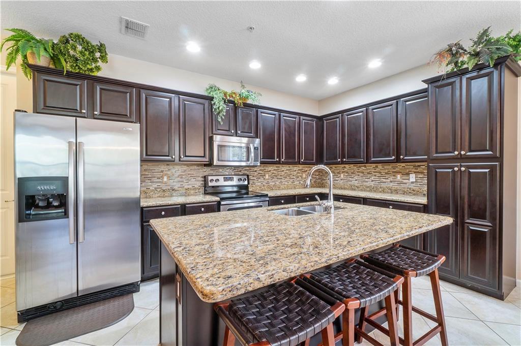 5050 NW 15th Ter 5050