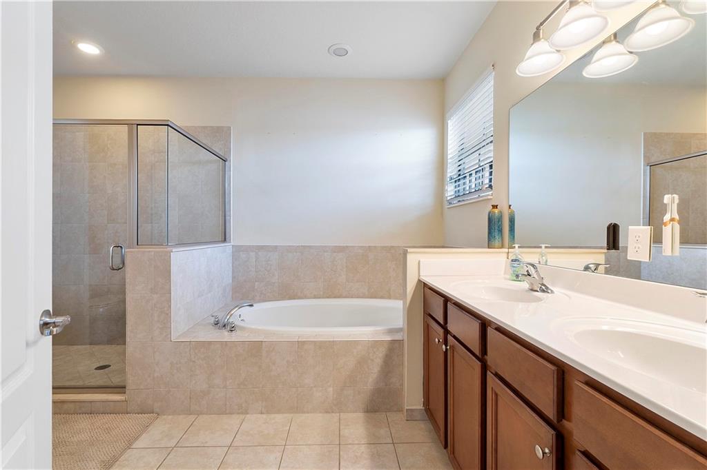 8421 Lakeview Trl 8421