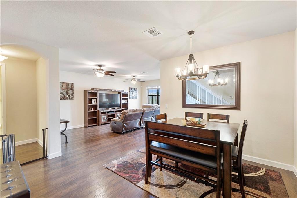 8421 Lakeview Trl 8421