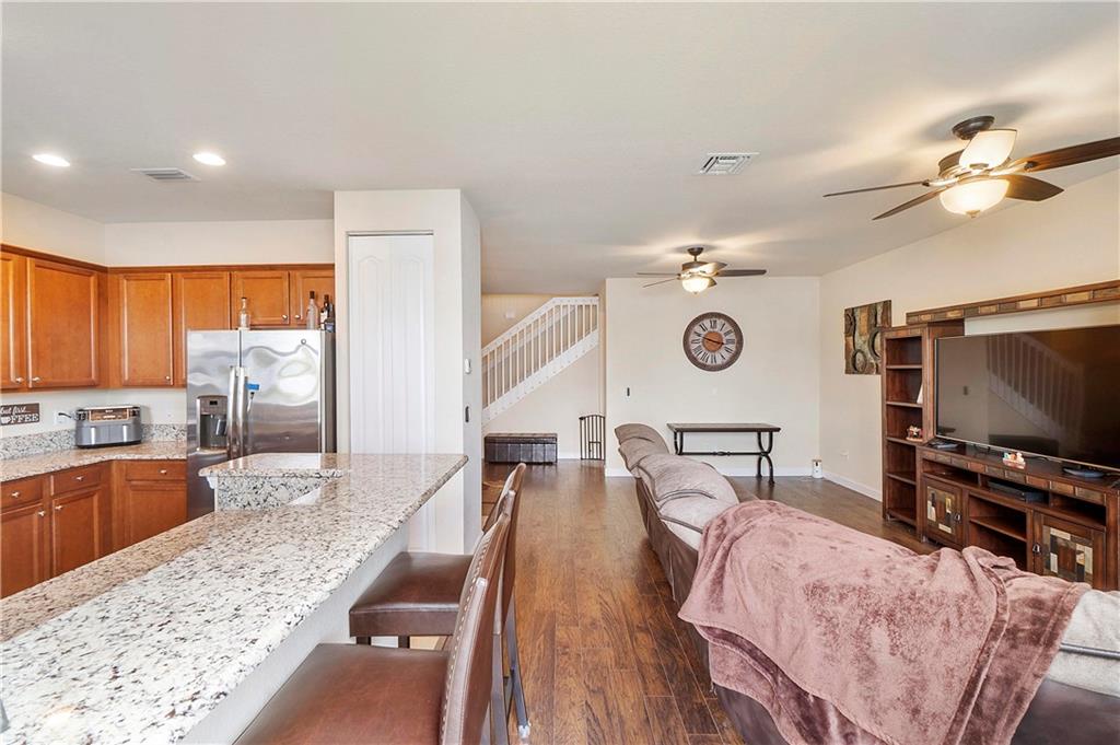 8421 Lakeview Trl 8421