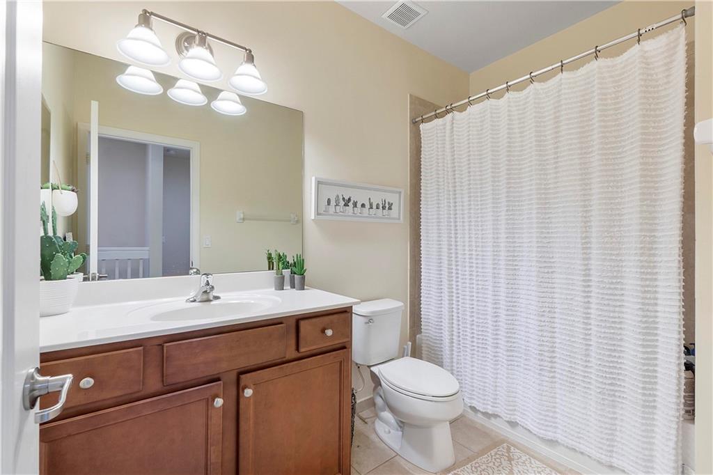 8421 Lakeview Trl 8421