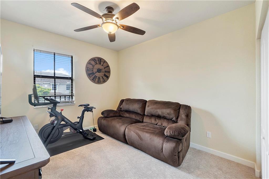 8421 Lakeview Trl 8421