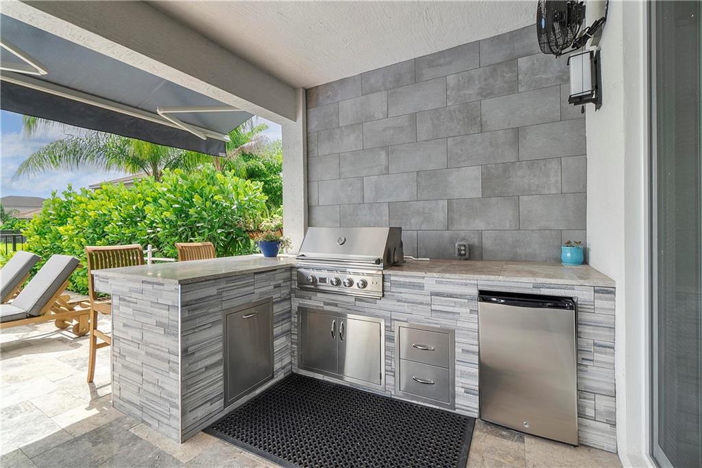 15384 Seaglass Terrace Ln