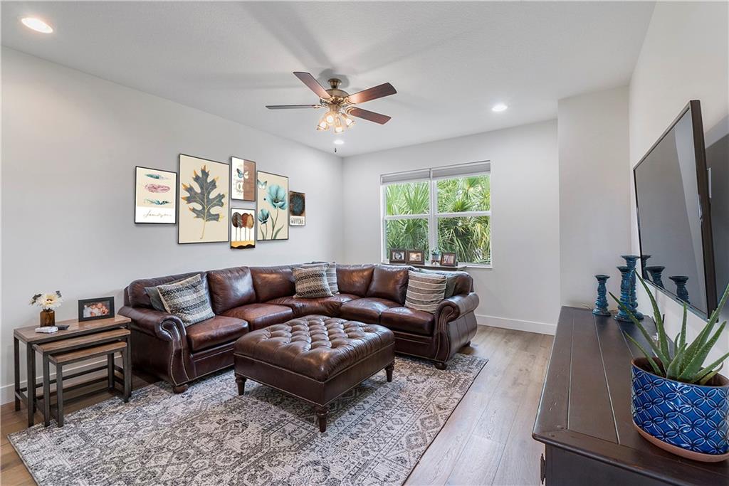 15384 Seaglass Terrace Ln