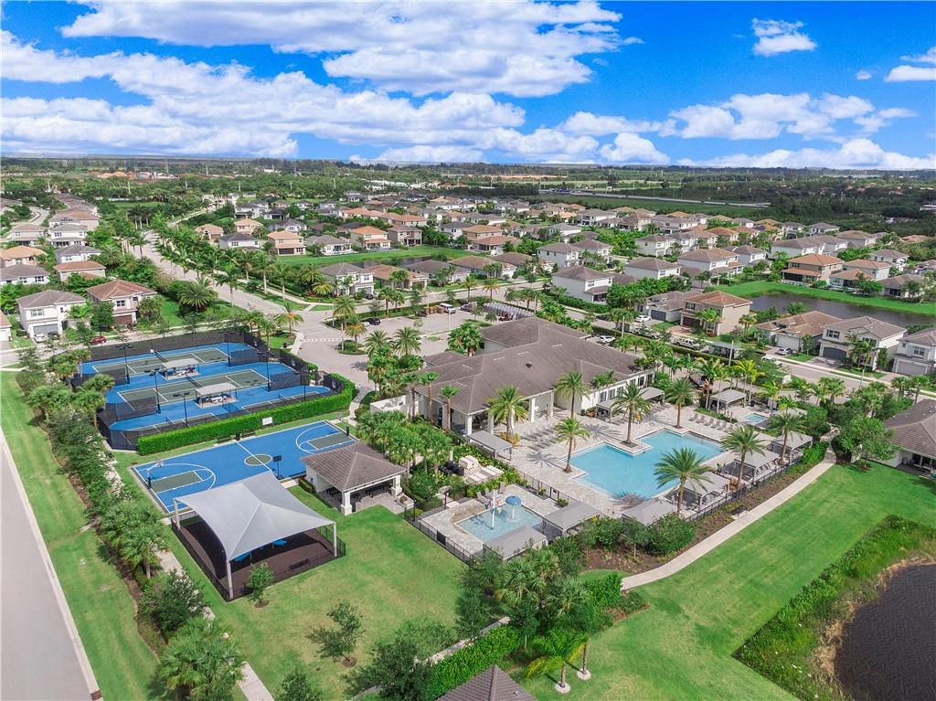 15384 Seaglass Terrace Ln