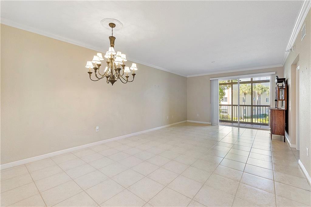 7623 Southampton Ter 216