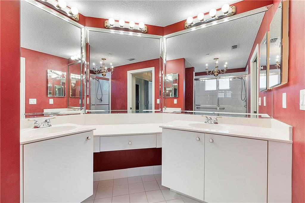 7623 Southampton Ter 216