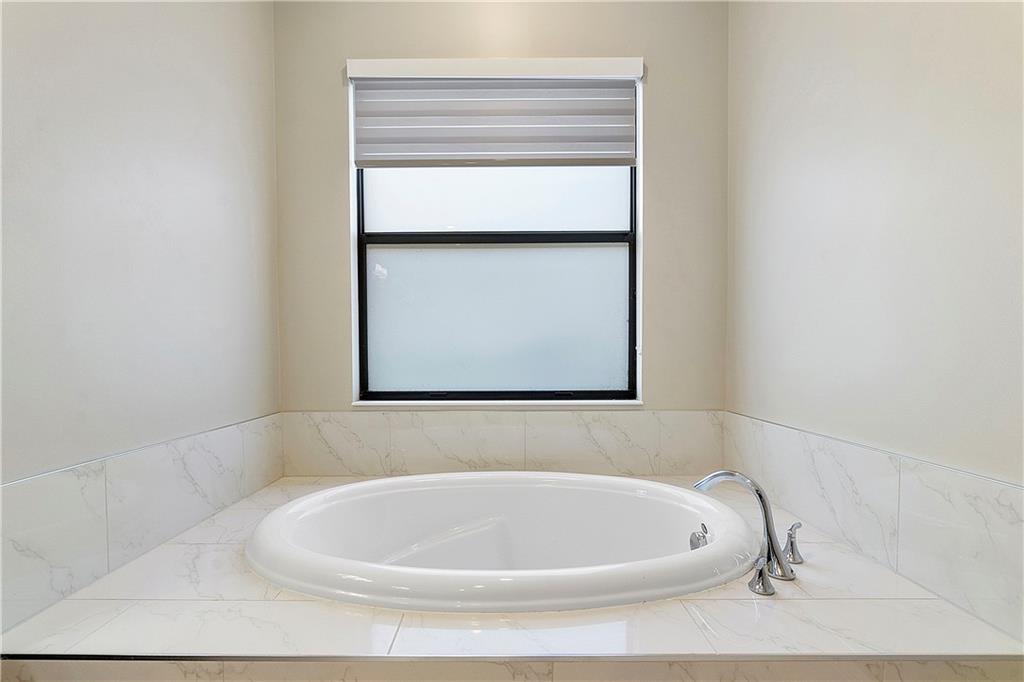 11835 S Baypoint Cir