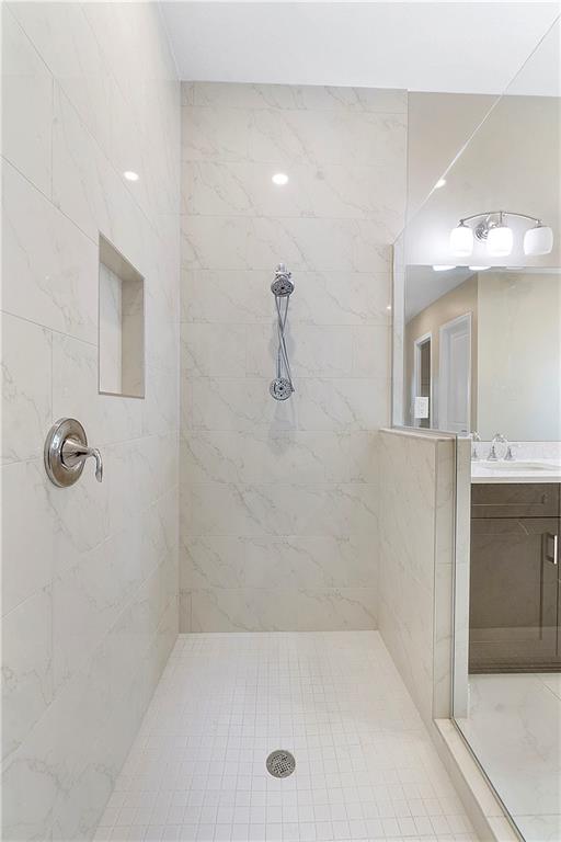 11835 S Baypoint Cir