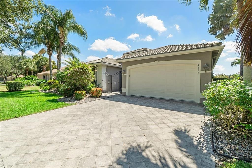 7768 Royale River Ln