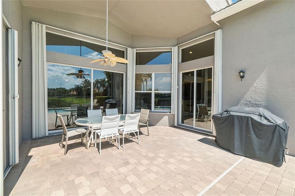 7768 Royale River Ln