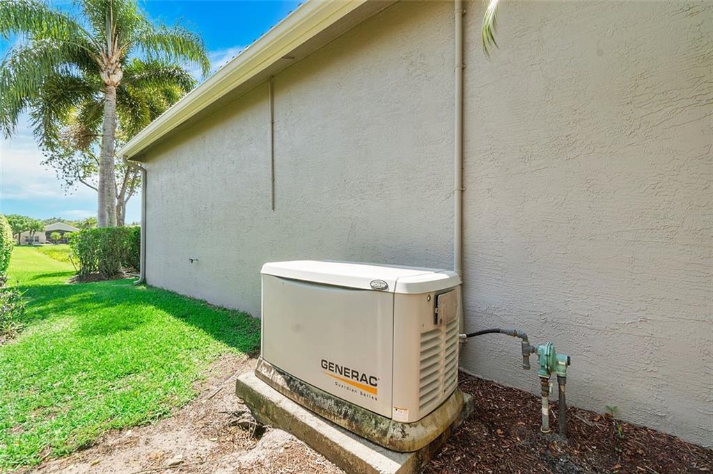 7768 Royale River Ln