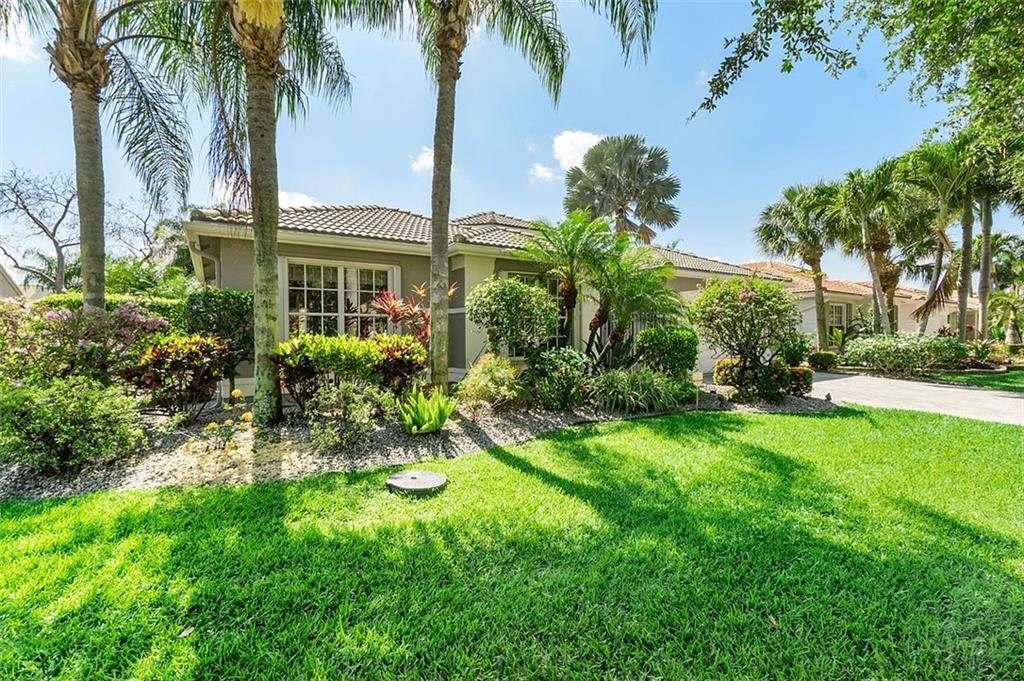 7768 Royale River Ln