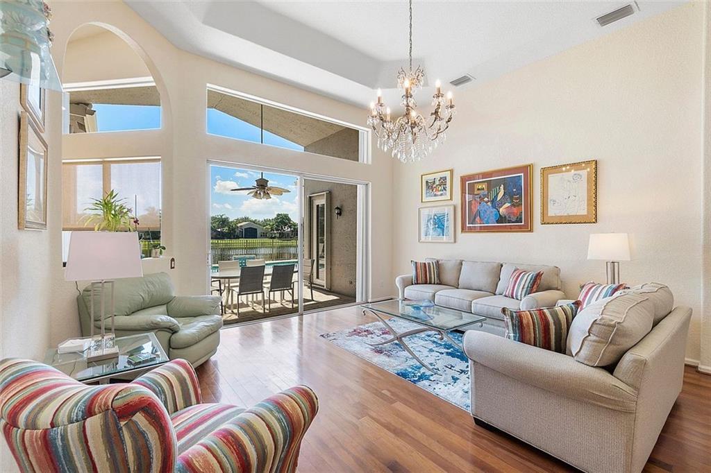 7768 Royale River Ln