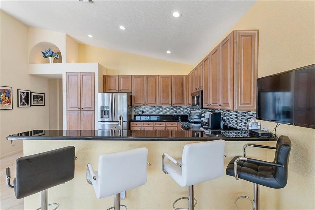 7768 Royale River Ln