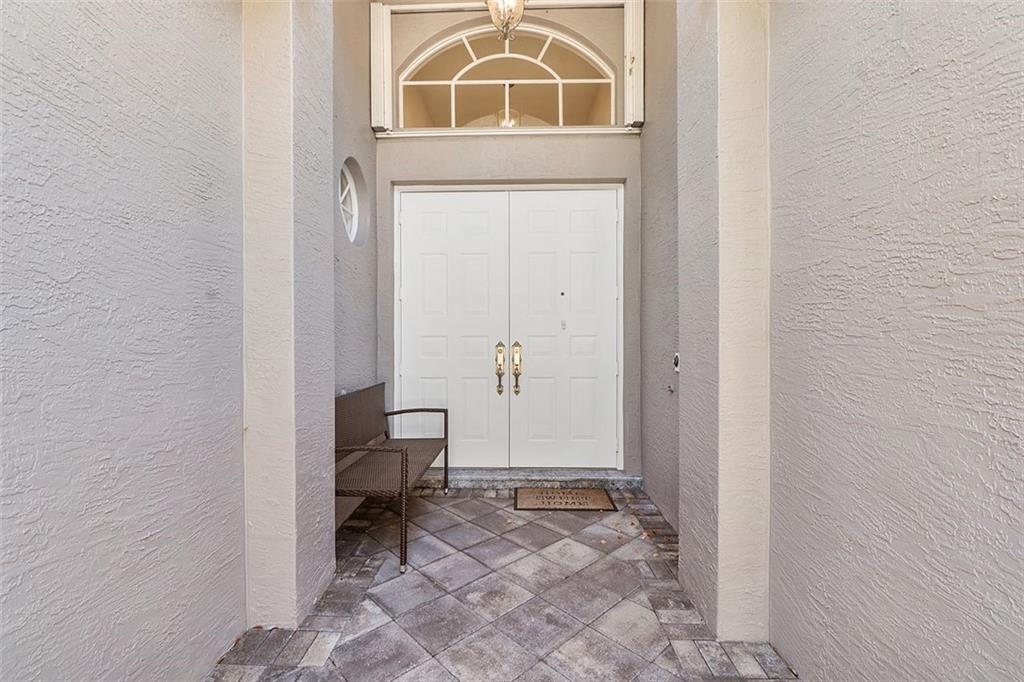 7768 Royale River Ln