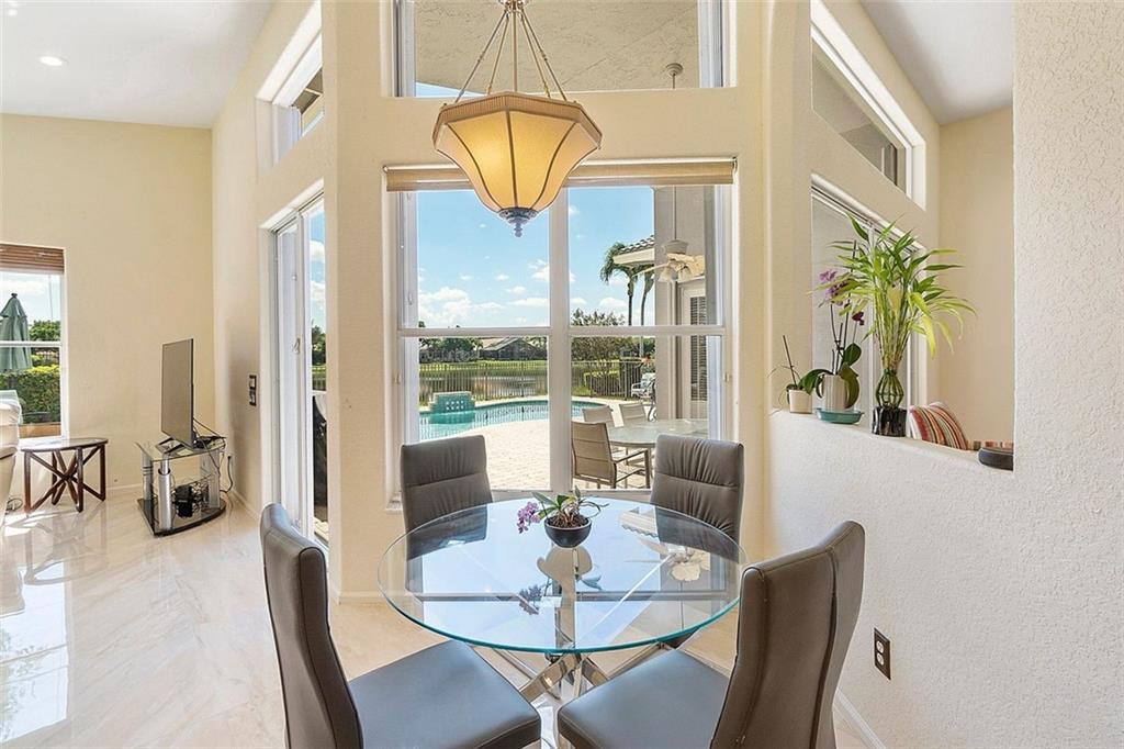 7768 Royale River Ln