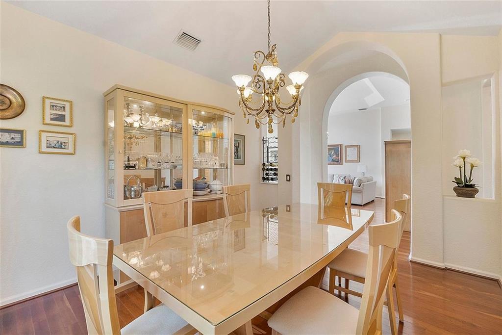 7768 Royale River Ln