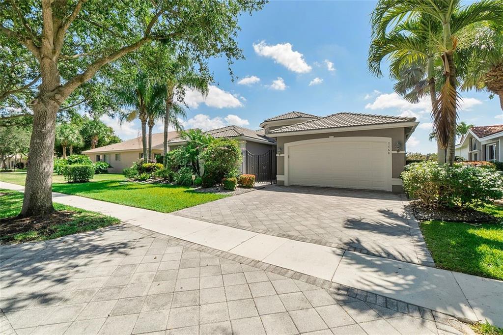 7768 Royale River Ln