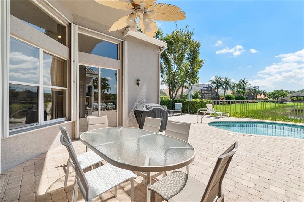 7768 Royale River Ln