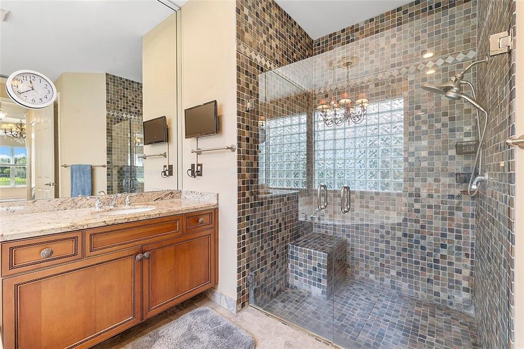 7768 Royale River Ln