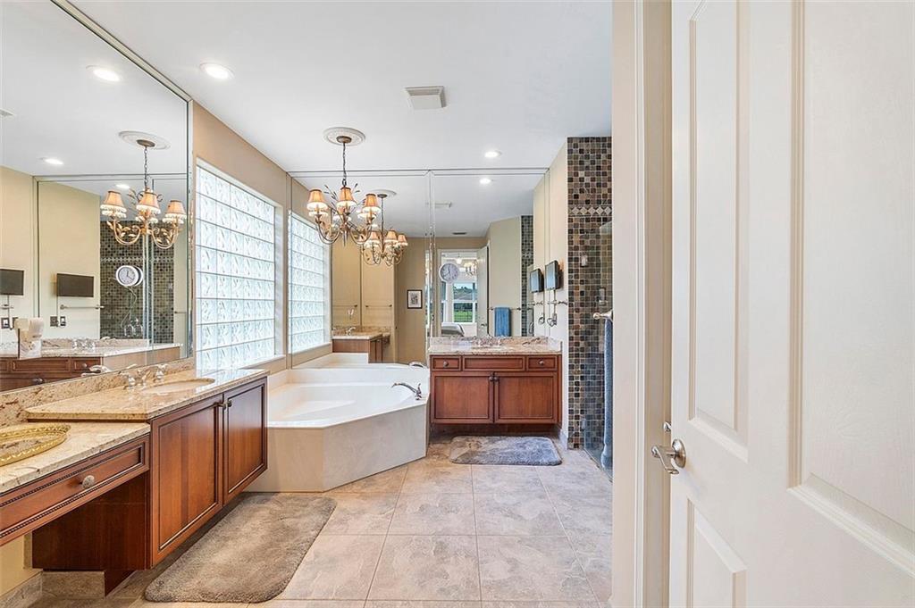 7768 Royale River Ln