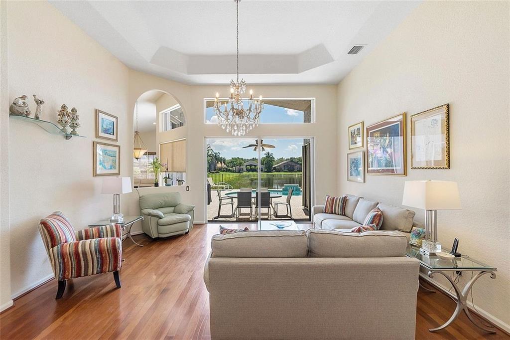 7768 Royale River Ln