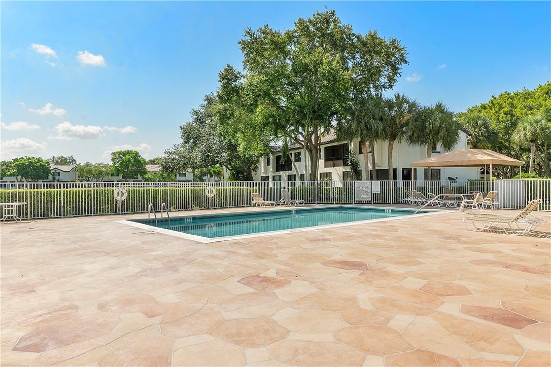 7525 NW 61st Ter 2701