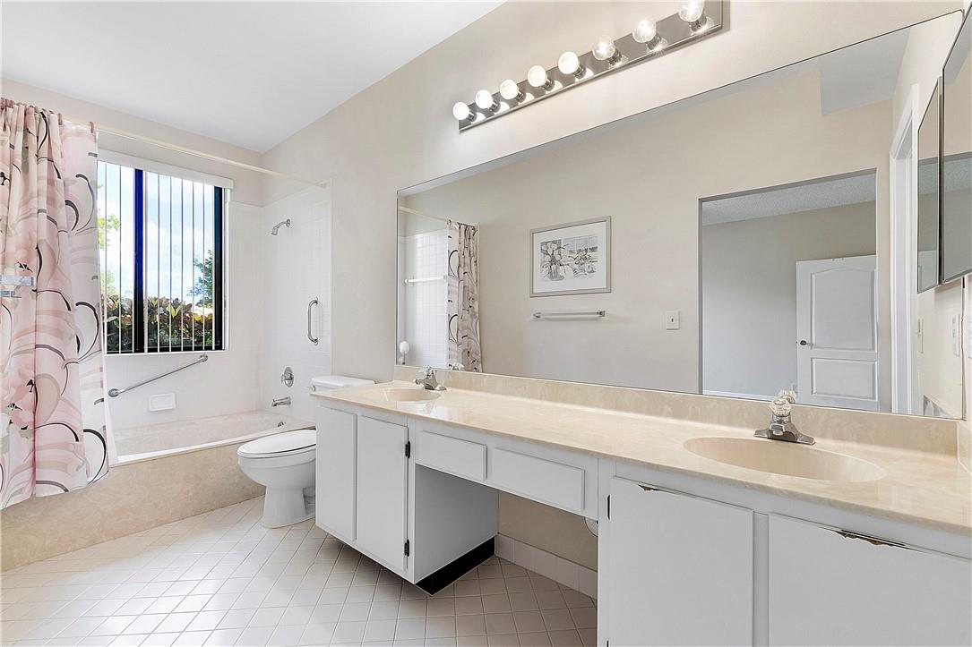 7525 NW 61st Ter 2701