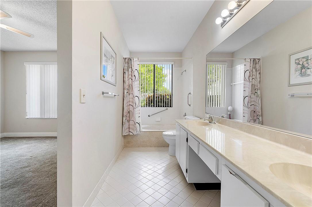 7525 NW 61st Ter 2701