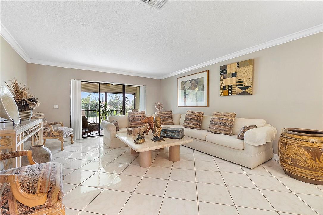 9193 Pecky Cypress Ln 6f