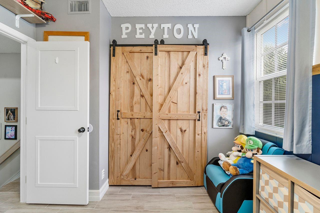 11010 Sand Dollar Ct