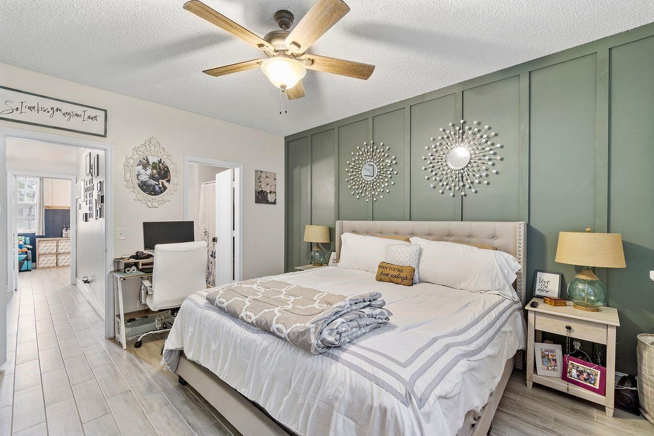 11010 Sand Dollar Ct