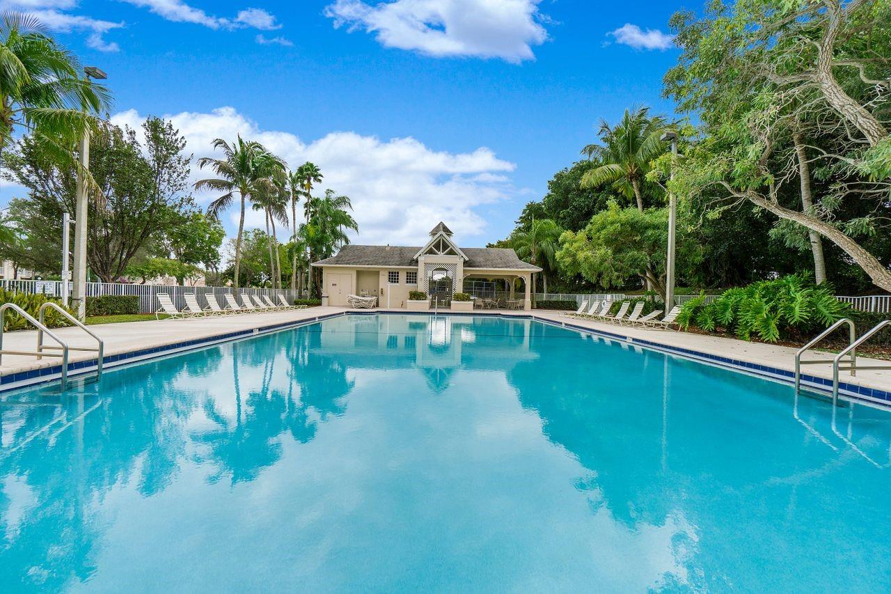 11010 Sand Dollar Ct