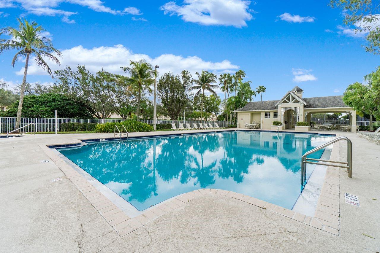 11010 Sand Dollar Ct